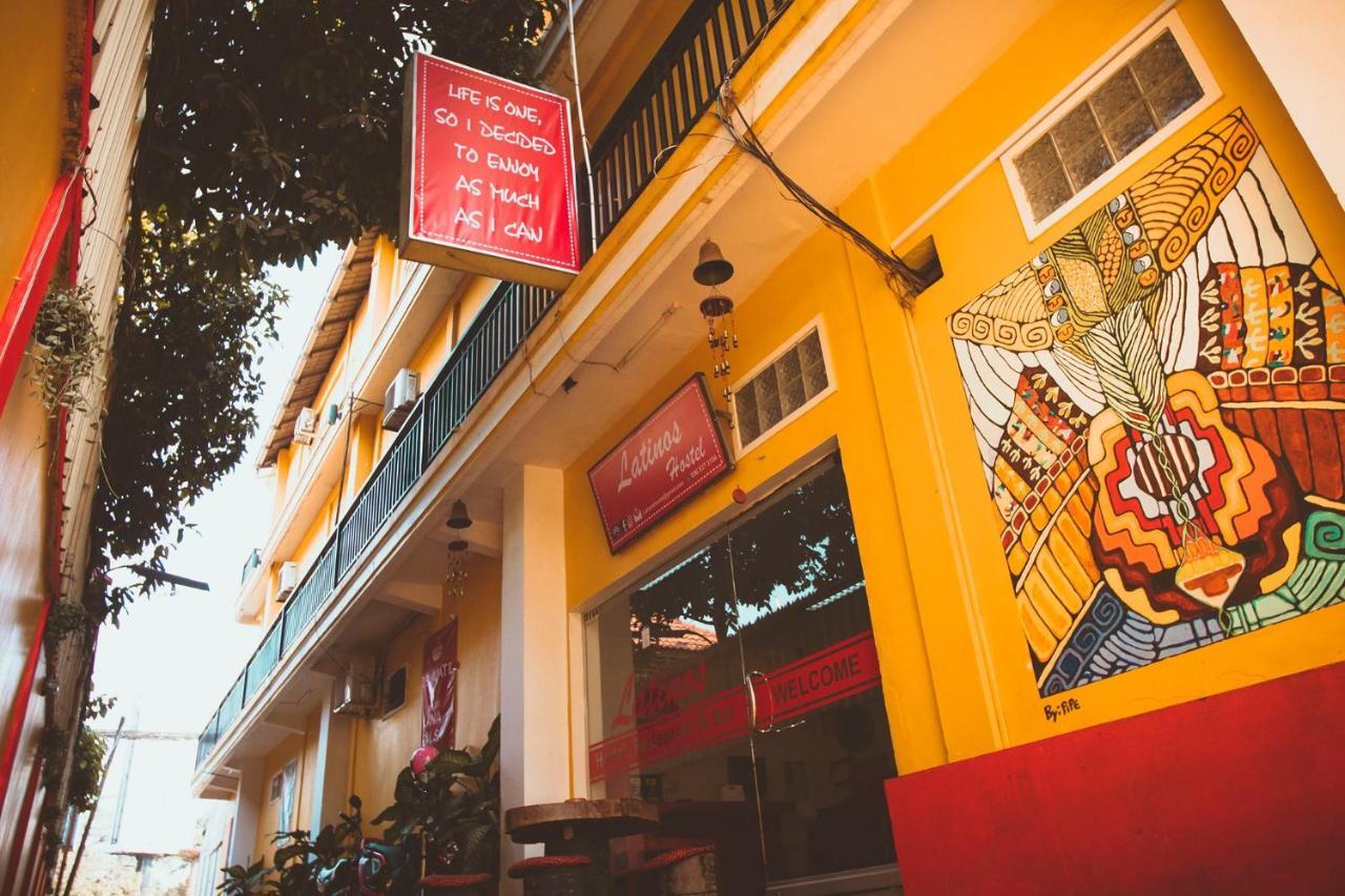 Latinos Hostel Sziemreap Kültér fotó