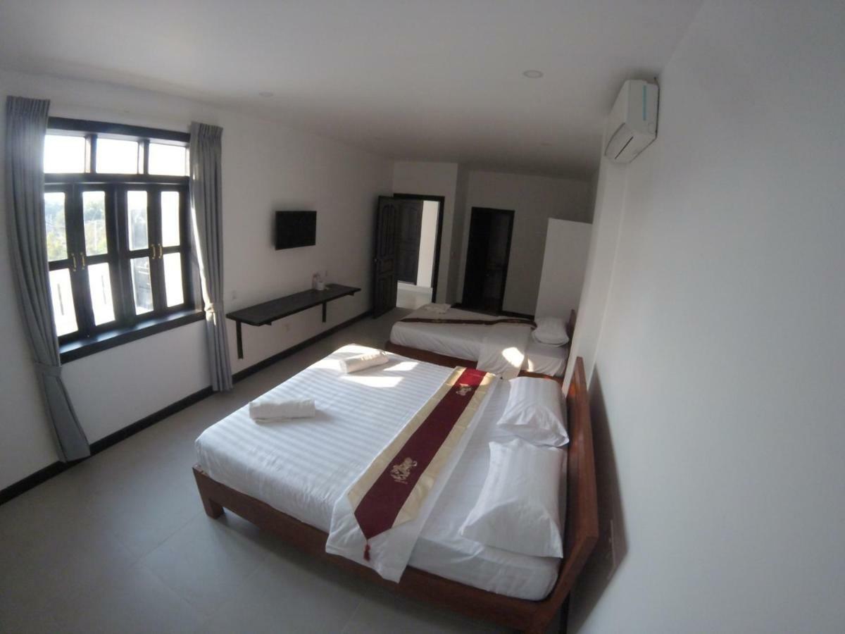 Latinos Hostel Sziemreap Kültér fotó