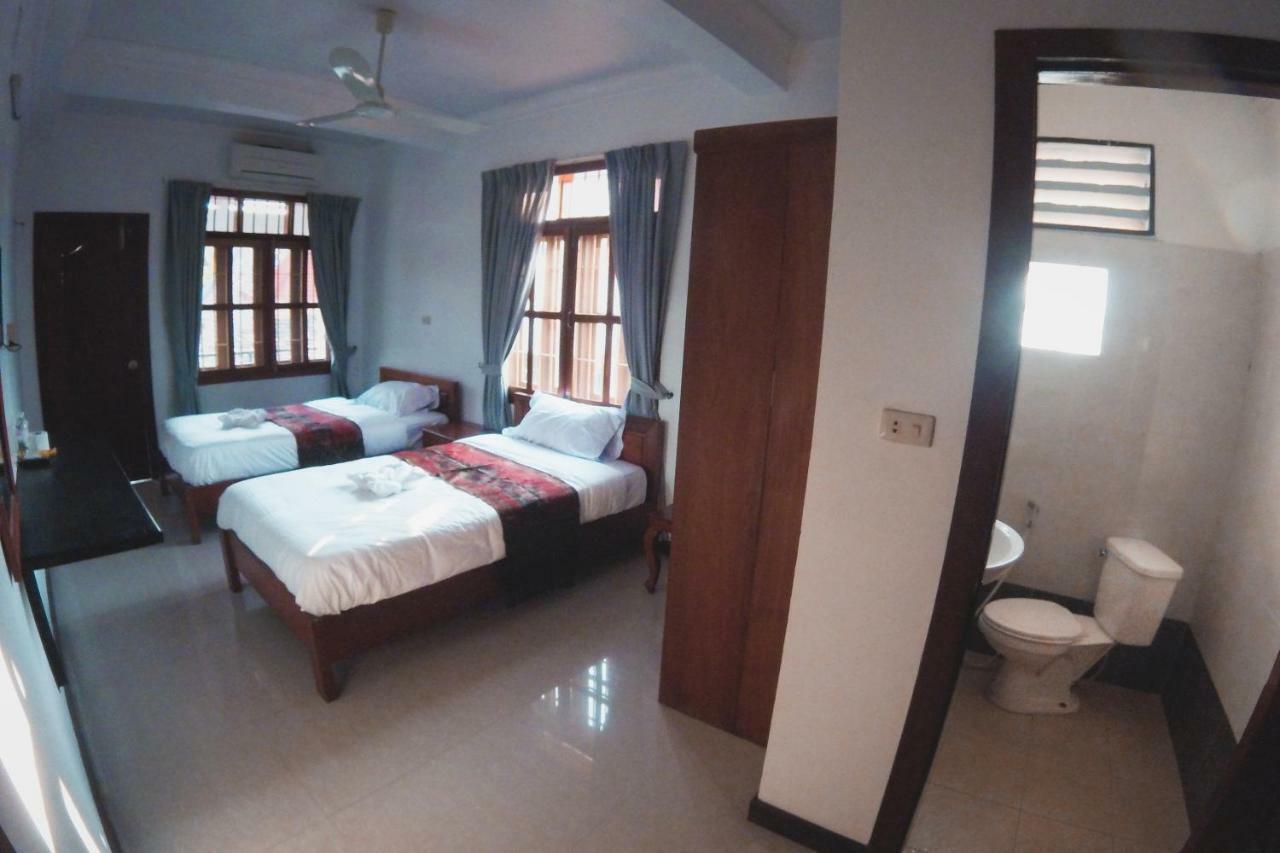 Latinos Hostel Sziemreap Kültér fotó